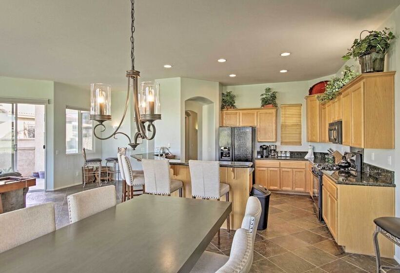 Country Club Home W/ Pool & Spa, 2 Mi To Coachella