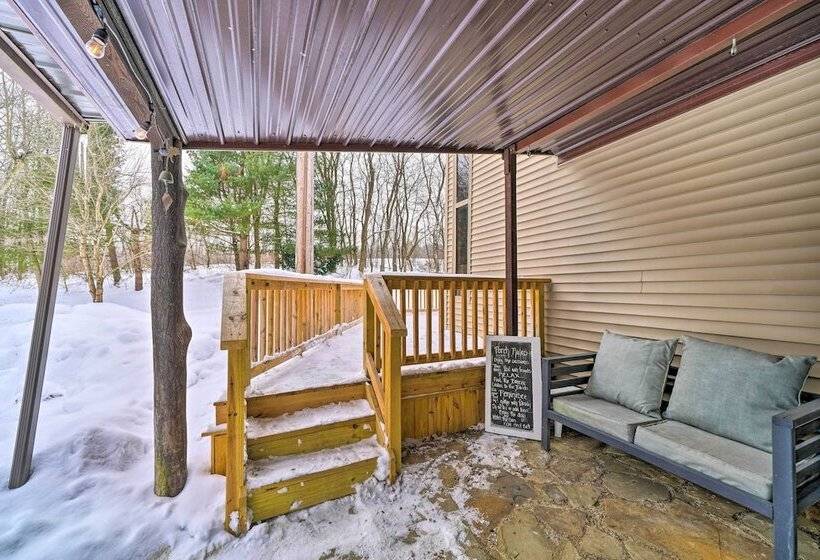 Country Escape W/ Fire Pit Near French Creek!