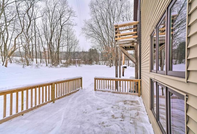 Country Escape W/ Fire Pit Near French Creek!