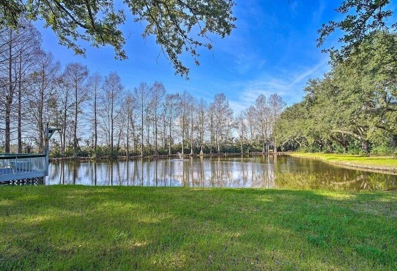 Tranquil Bayou Country Home W/ Pond: 8 Mi To Houma