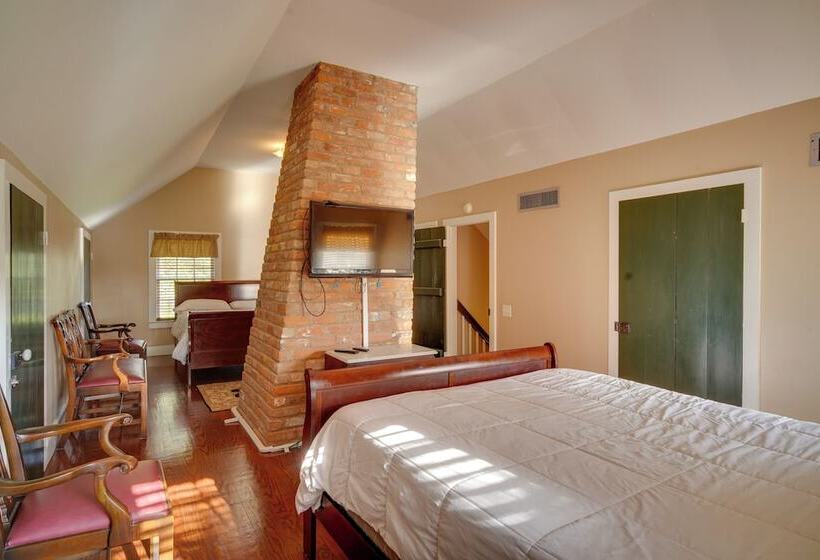 Tranquil Bayou Country Home W/ Pond: 8 Mi To Houma