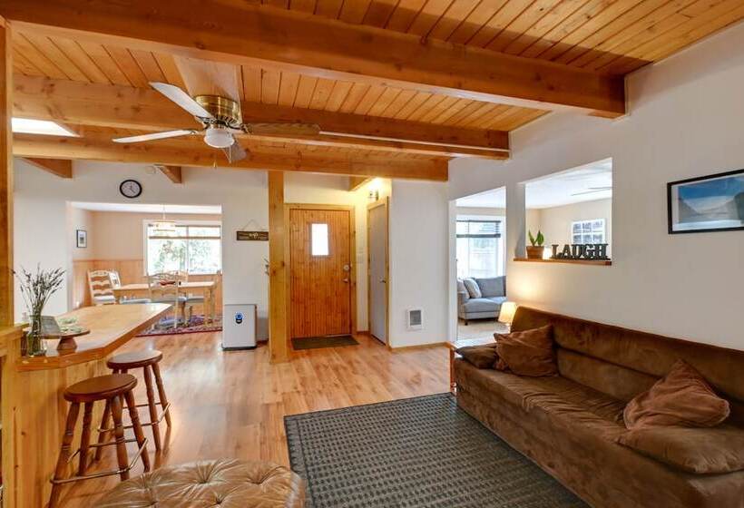 Cozy Ashford Home   5 Mi To Rainier Nat L Park!