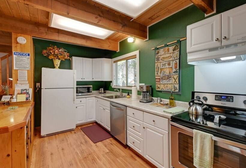 Cozy Ashford Home   5 Mi To Rainier Nat L Park!