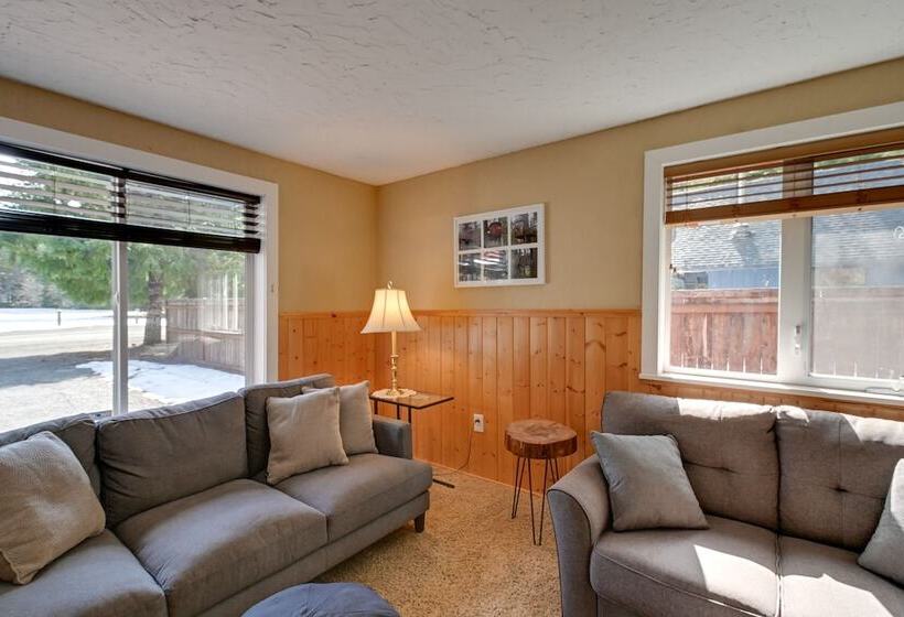 Cozy Ashford Home   5 Mi To Rainier Nat L Park!
