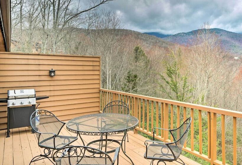 Cozy Burnsville Cabin W/ Deck & Mountain Views