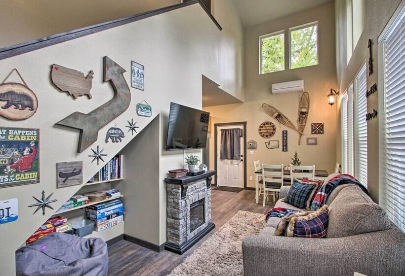 Cozy Cabin   5 Miles To Mt Rainier National Park!