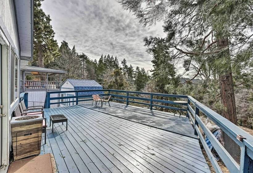 Cozy Cabin W/ Deck  Near Lake Arrowhead!