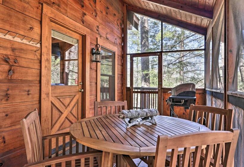Cozy Cabin W/ Hot Tub In The Heart Of Pigeon Forge