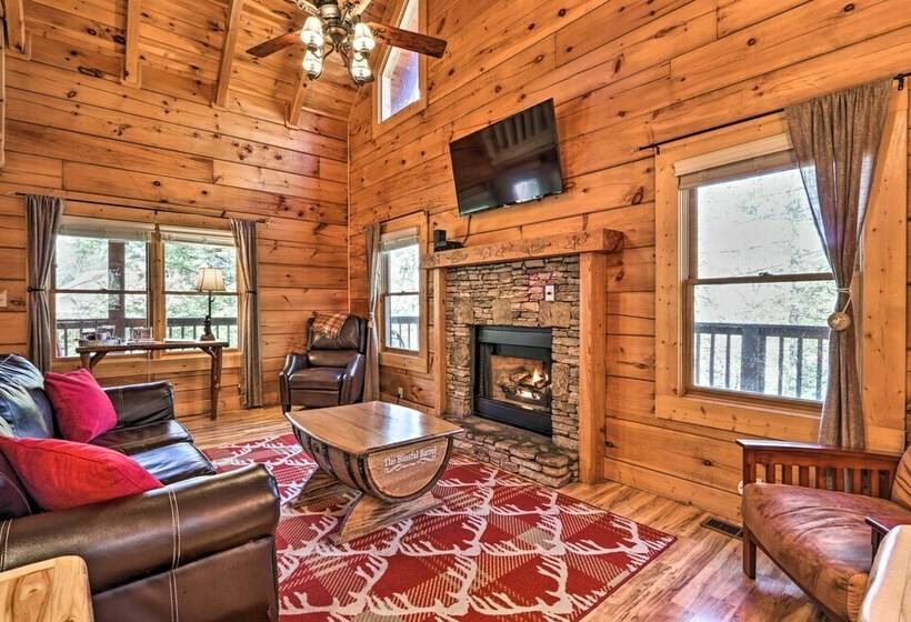Cozy Cabin W/ Hot Tub In The Heart Of Pigeon Forge