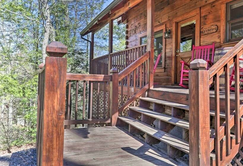 Cozy Cabin W/ Hot Tub In The Heart Of Pigeon Forge