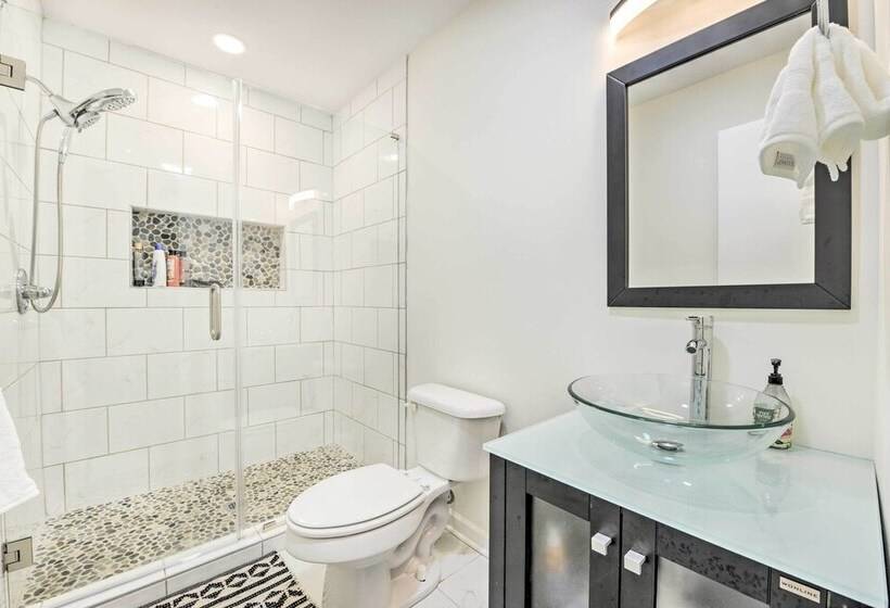 Cozy Cary Abode ~ 10 Mi To Downtown Raleigh!