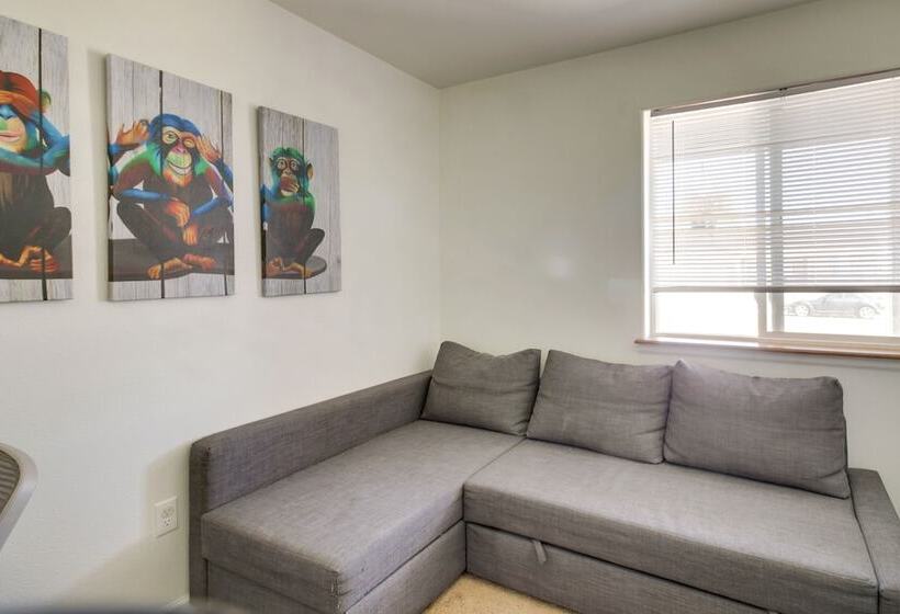 Cozy Colorado Retreat W/ Patio, Grill & Fire Pit!