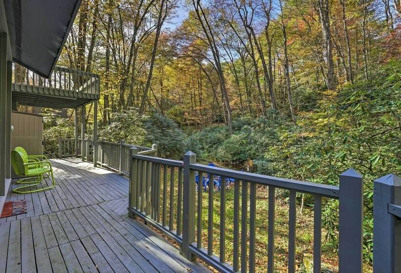 Boone Cottage W/ Fire Pit & On Site Creek!