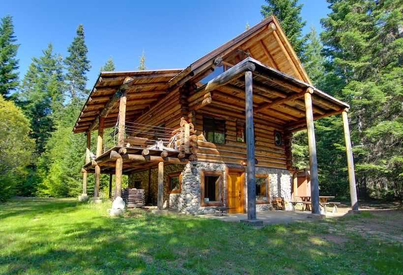 Cozy Easton Cabin W/ Wenatchee Nat L Forest Views!