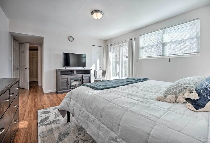 Cozy South Bend Retreat < 2 Mi To Notre Dame!