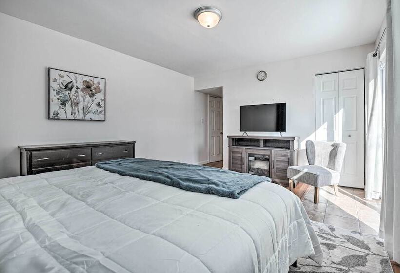 Cozy South Bend Retreat < 2 Mi To Notre Dame!