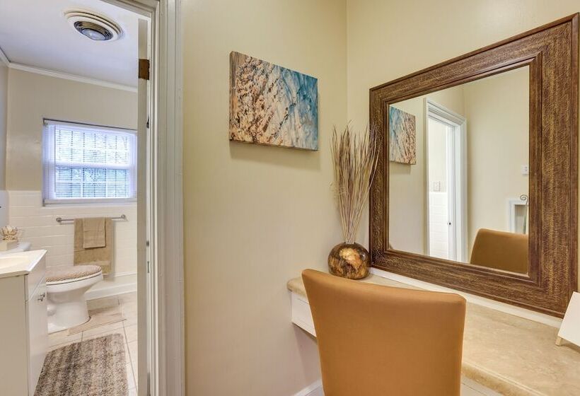 Cozy Tuskegee Home   20 Mi To Auburn University!