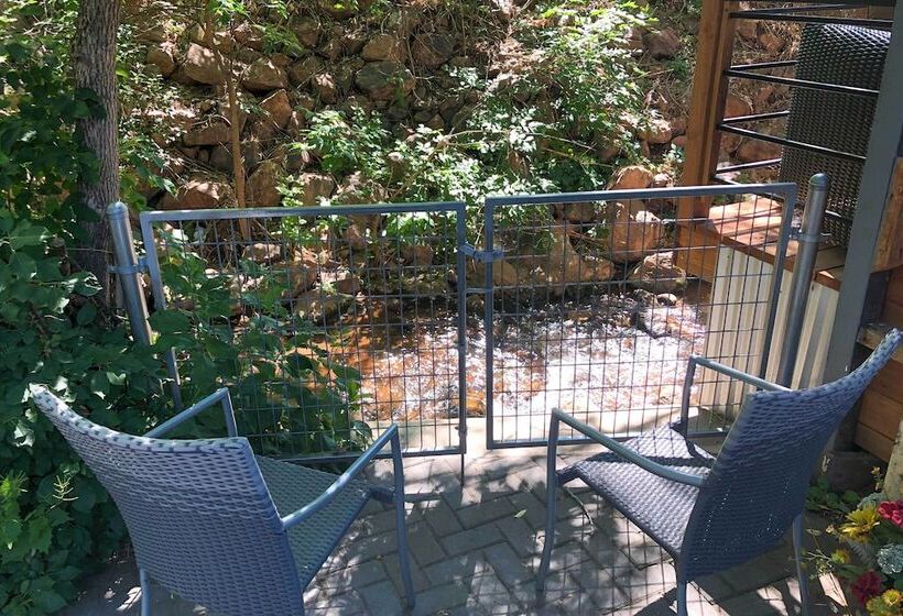 Creekside Home W/patio, Walk To Manitou Incline!