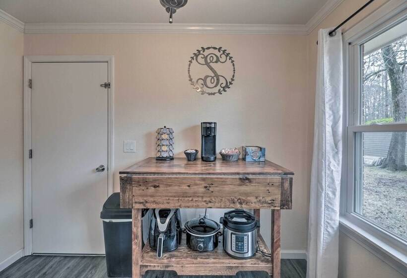 Dog Friendly House W/ Yard: Near Boat Launch!