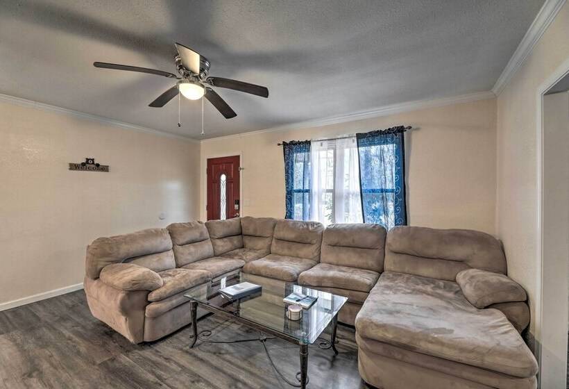 Dog Friendly House W/ Yard: Near Boat Launch!