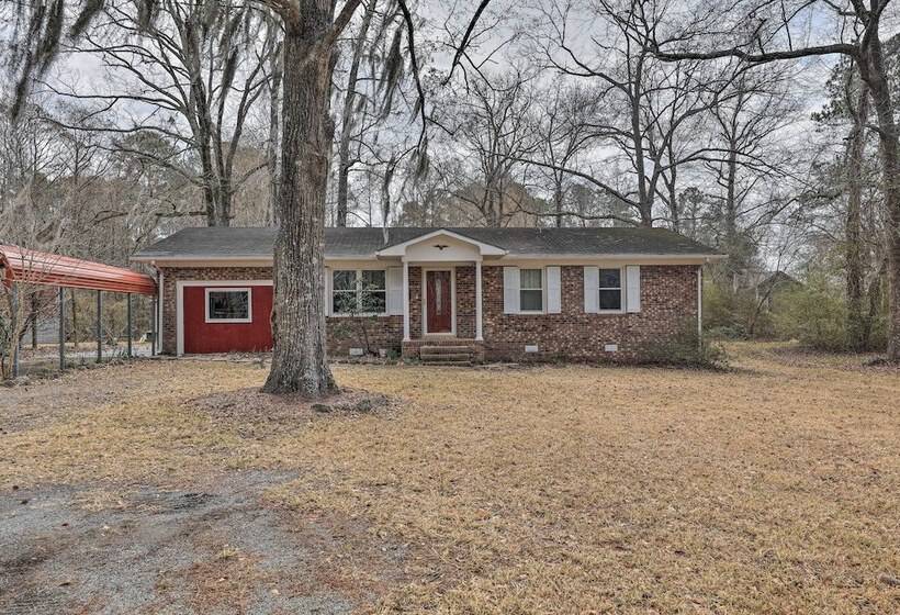 Dog Friendly House W/ Yard: Near Boat Launch!