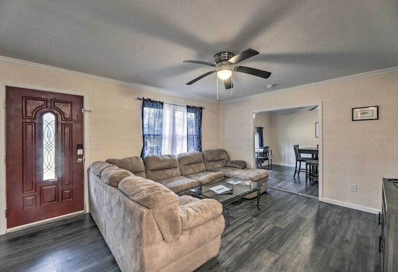 Dog Friendly House W/ Yard: Near Boat Launch!