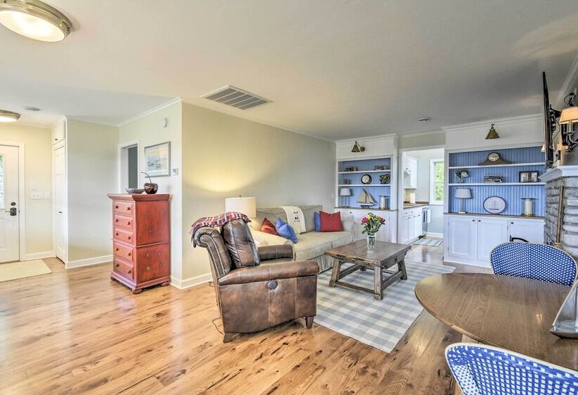 Ephraim Home W/ Yard   Walk To Lake Michigan!