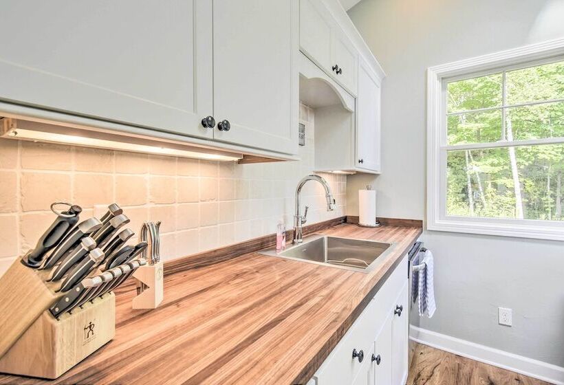 Ephraim Home W/ Yard   Walk To Lake Michigan!