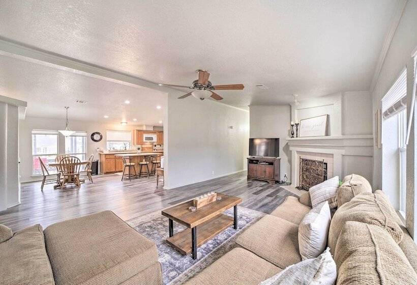 Eufaula Escape W/ Deck Steps To Lake!