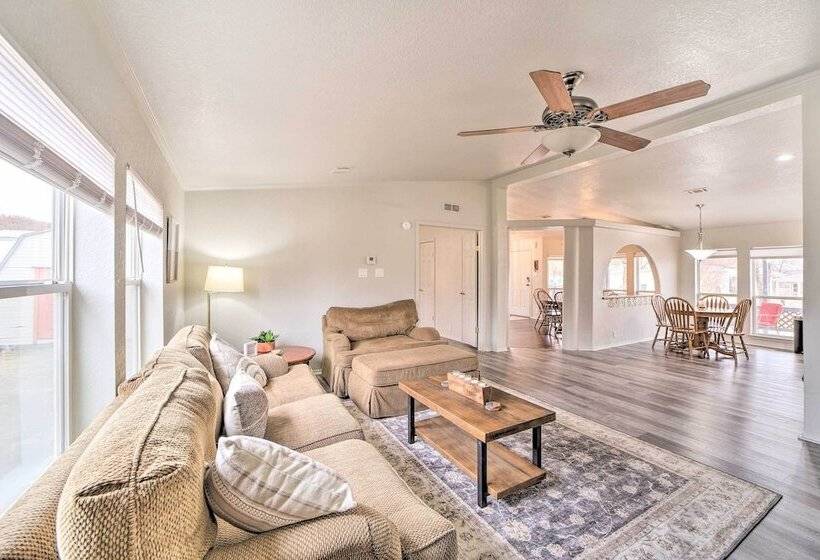 Eufaula Escape W/ Deck Steps To Lake!