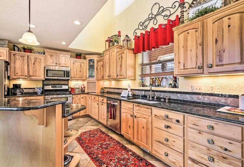 Expansive Angel Fire Retreat: 1 Mi To Fishing!