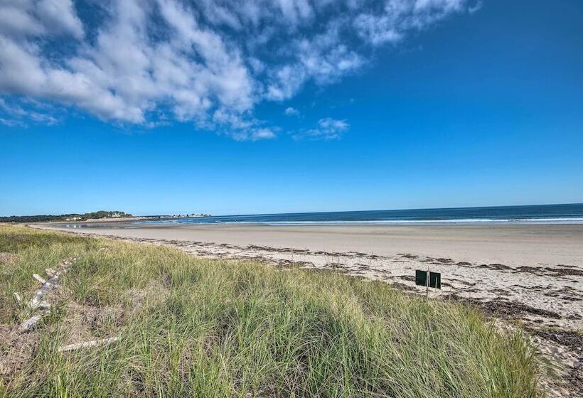 Expansive Beachfront Retreat W/ Outdoor Shower