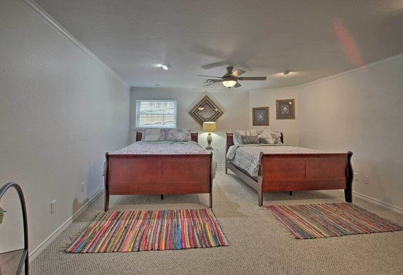 Expansive Hot Springs Retreat W/ Pool Near Casino!