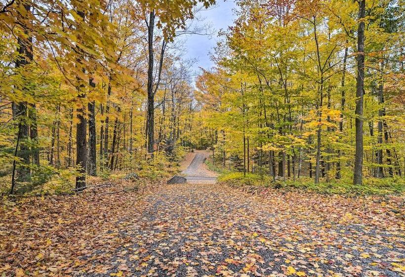 Family Escape   Near Little Traverse Wheelway