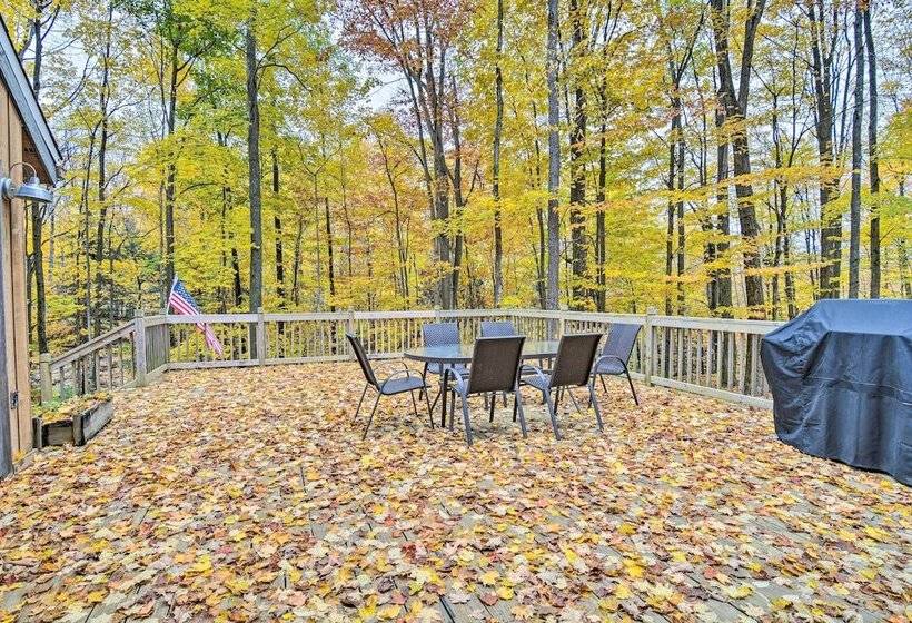 Family Escape   Near Little Traverse Wheelway