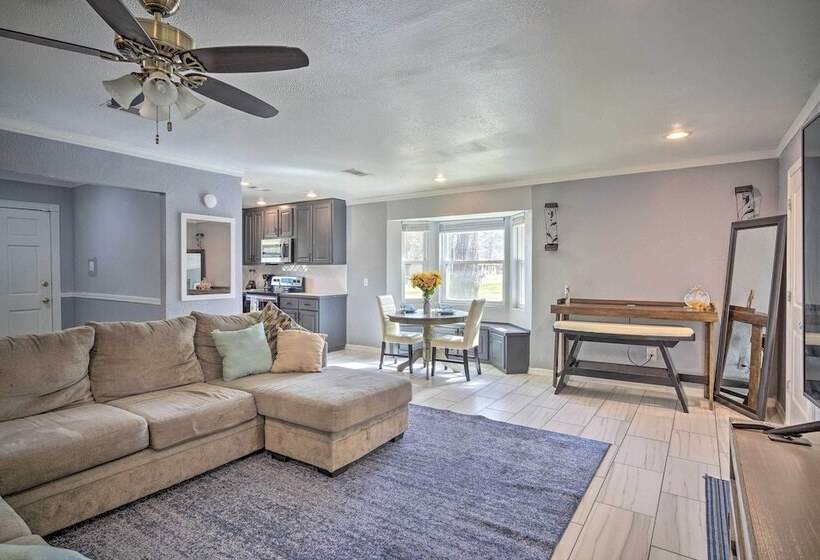 Family Friendly Baton Rouge Abode W/ Patio!