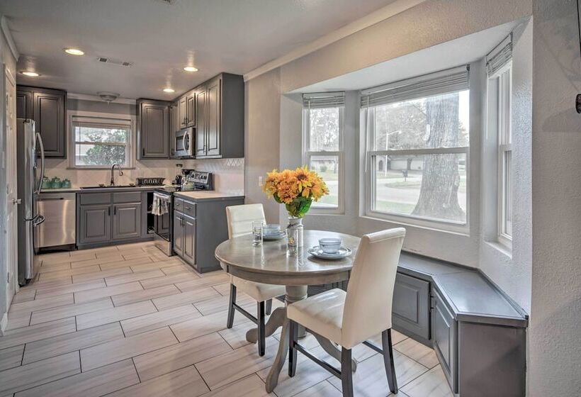 Family Friendly Baton Rouge Abode W/ Patio!