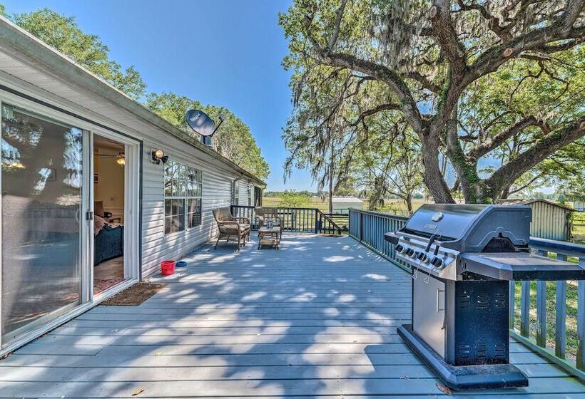 Family Friendly Home W/ Deck By Rainbow Springs!