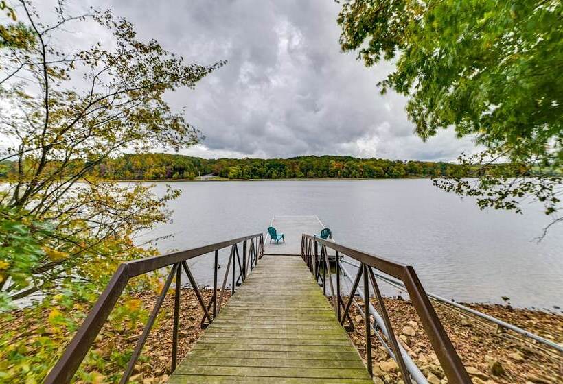Lake Escape In Cadiz W/ Dock: Families Welcome!