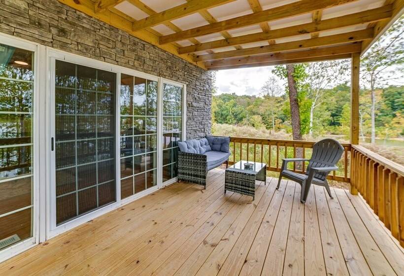 Lake Escape In Cadiz W/ Dock: Families Welcome!