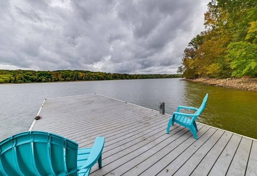 Lake Escape In Cadiz W/ Dock: Families Welcome!