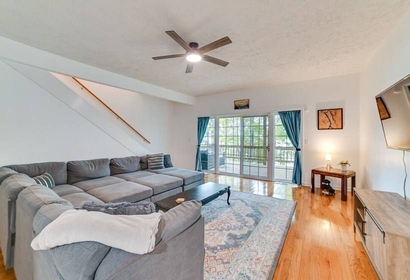 Lake Escape In Cadiz W/ Dock: Families Welcome!