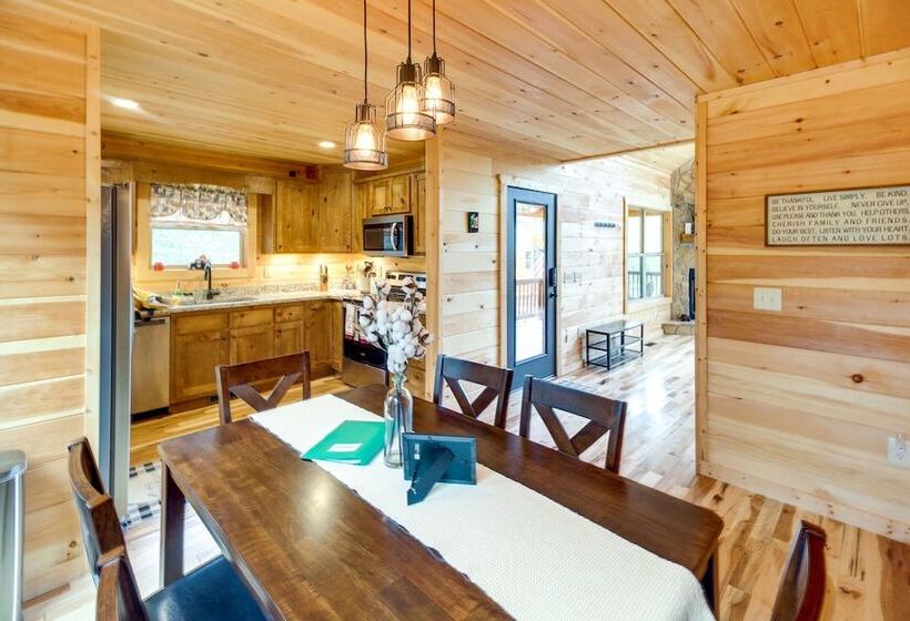 Family Friendly Murphy Cabin W/ Fire Pit!