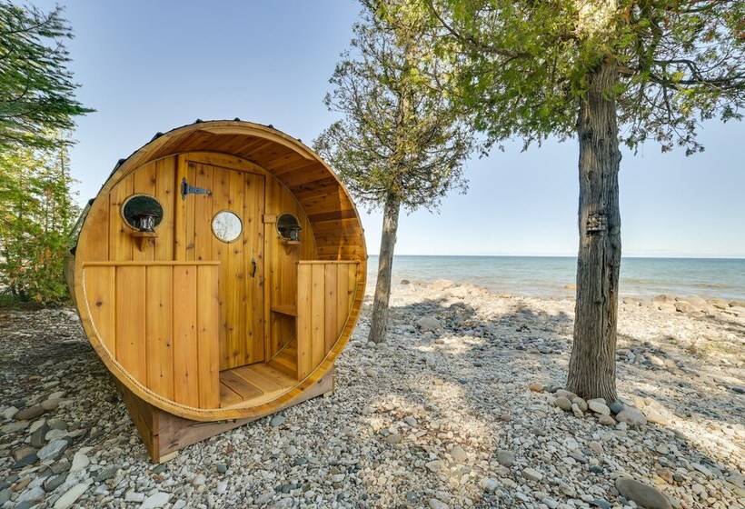 Ocqueoc Family Cabin W/ Sauna On Lake Huron!