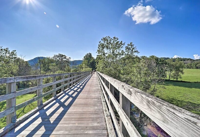 Family Friendly Retreat: Enjoy Year Round Fun