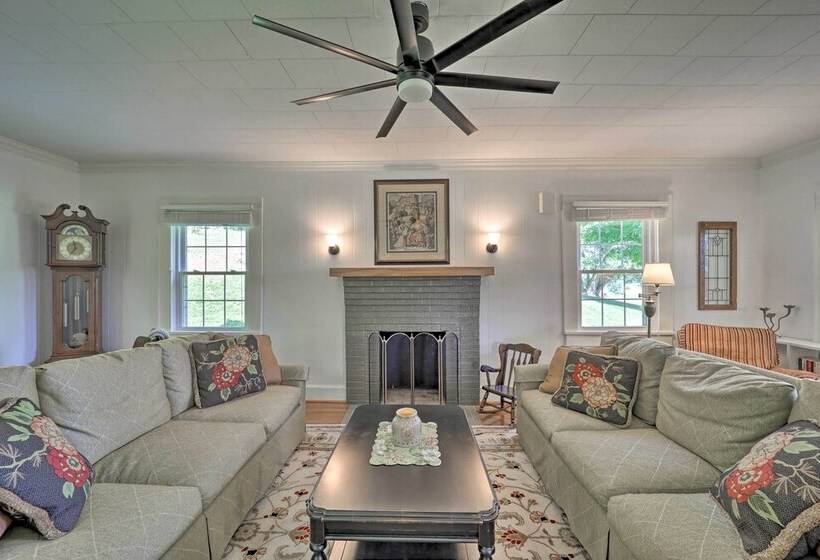 Family Friendly Retreat: Enjoy Year Round Fun