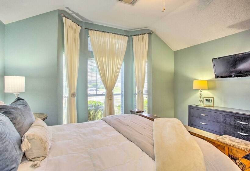 Family Friendly Rowlett Home ~ 23 Mi To Dallas