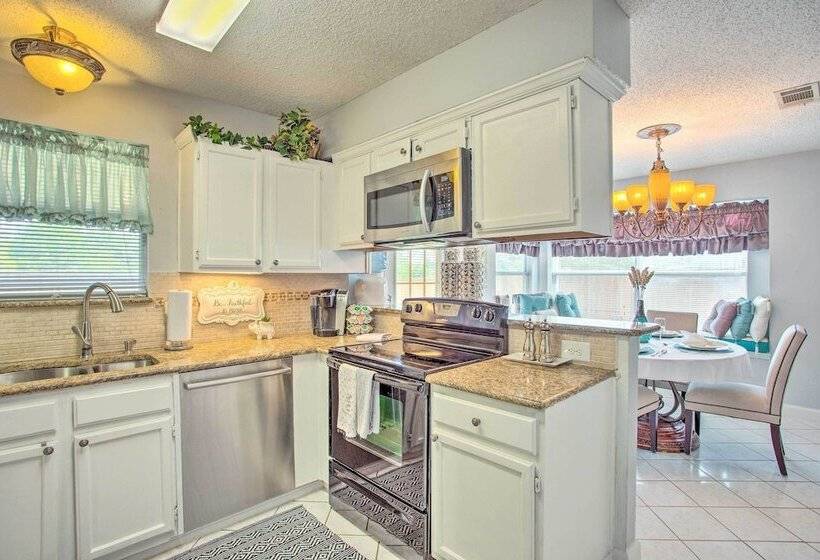 Family Friendly Rowlett Home ~ 23 Mi To Dallas