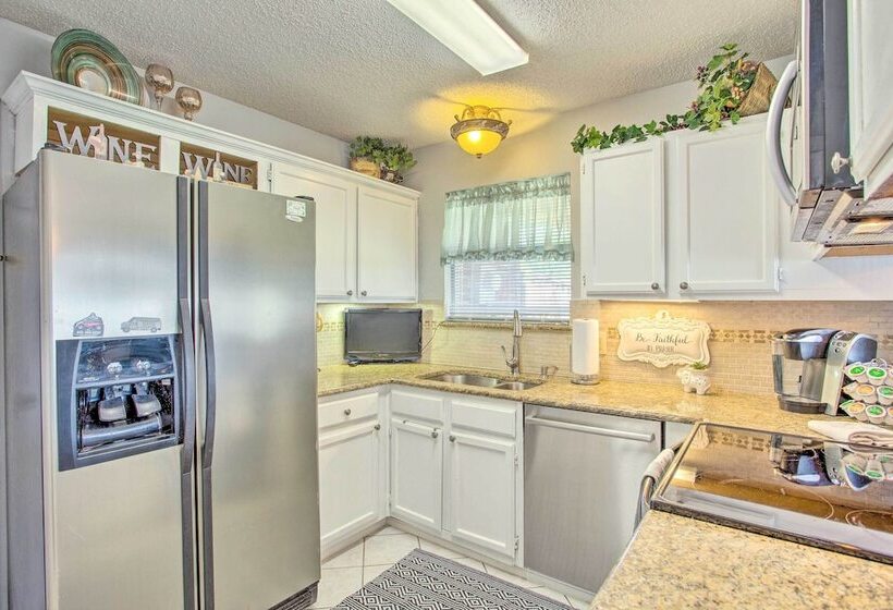 Family Friendly Rowlett Home ~ 23 Mi To Dallas