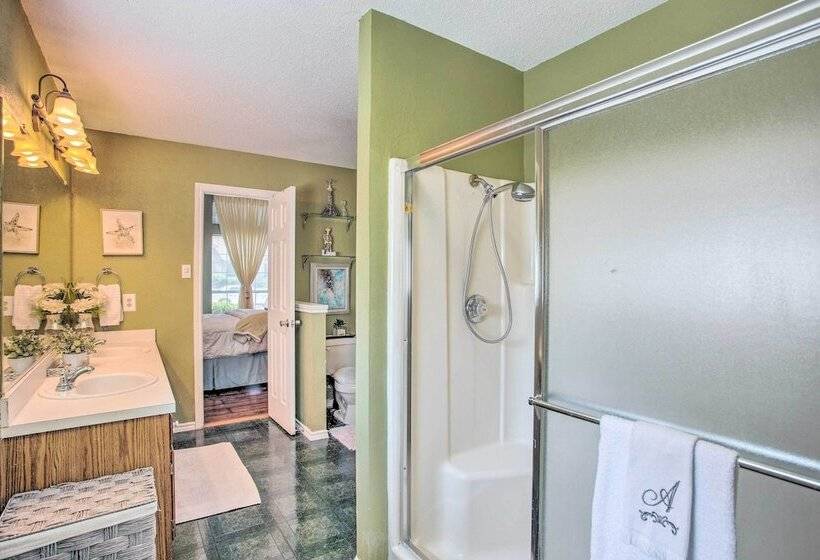 Family Friendly Rowlett Home ~ 23 Mi To Dallas